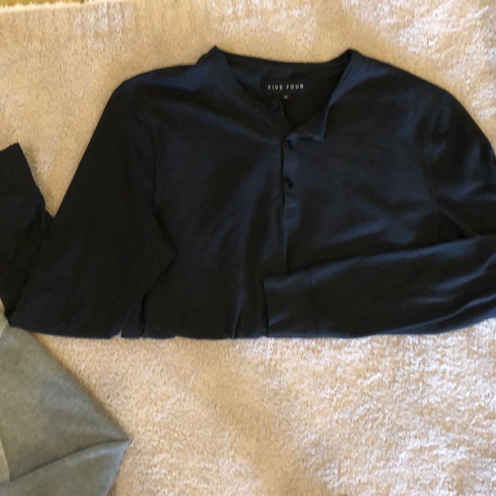 Lot of 3, men’s T-shirt’s and hoodie